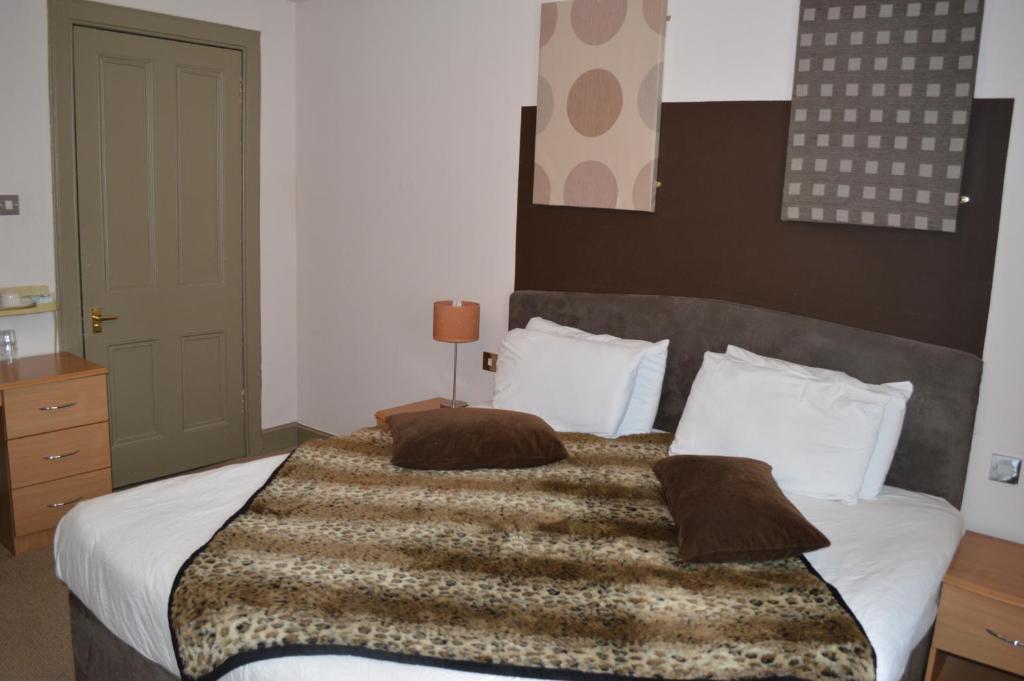 Mw Townhouse Hotel EDI Kültér fotó