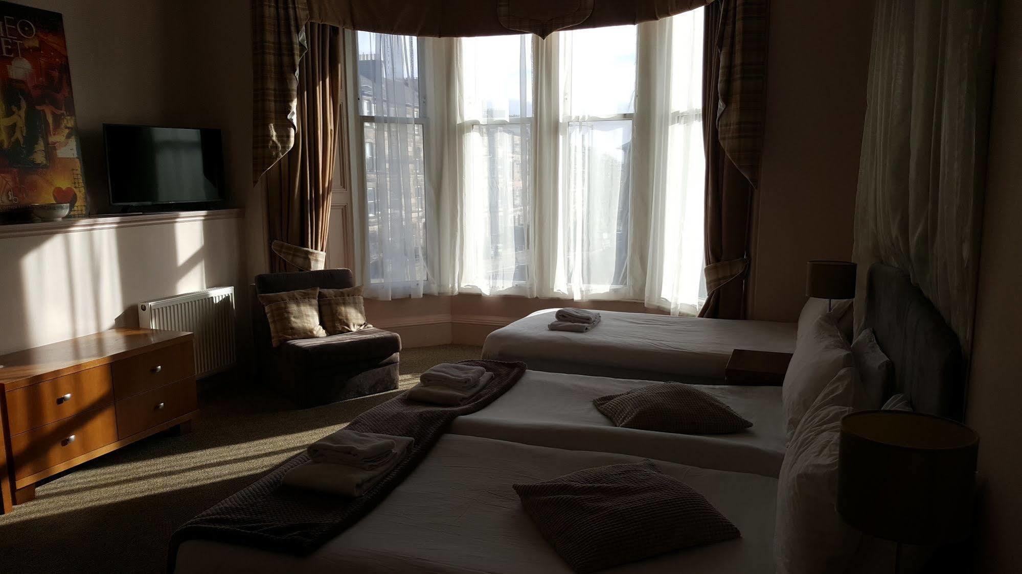 Mw Townhouse Hotel EDI Kültér fotó