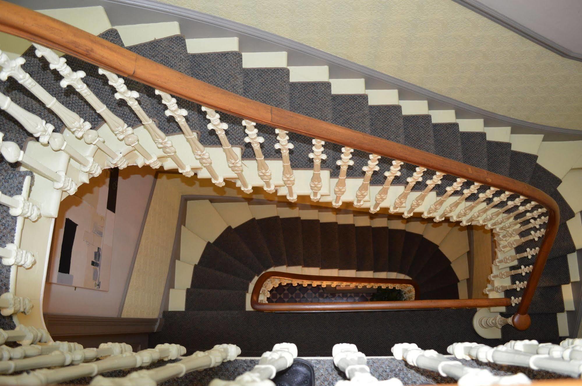 Mw Townhouse Hotel EDI Kültér fotó